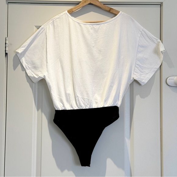 2/$15‼️ Zara Floral Print T-Shirt Bodysuit, White & Black, Size M, Crew Neckline - Picture 4 of 14